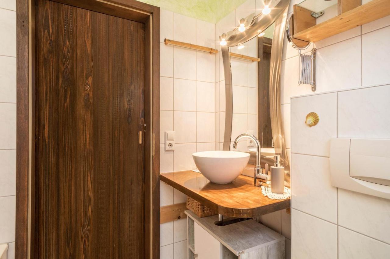 Tasoli Apartment *